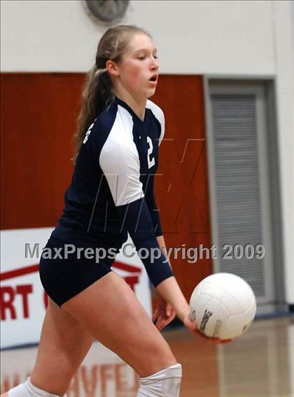 Thumbnail 2 in Dos Pueblos vs Huntington Beach (CIF SS D1A Final) photogallery.