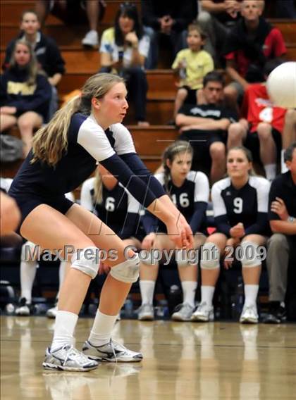 Thumbnail 1 in Dos Pueblos vs Huntington Beach (CIF SS D1A Final) photogallery.