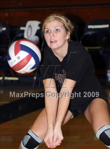 Thumbnail 2 in Dos Pueblos vs Huntington Beach (CIF SS D1A Final) photogallery.