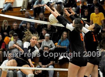 Thumbnail 3 in Dos Pueblos vs Huntington Beach (CIF SS D1A Final) photogallery.