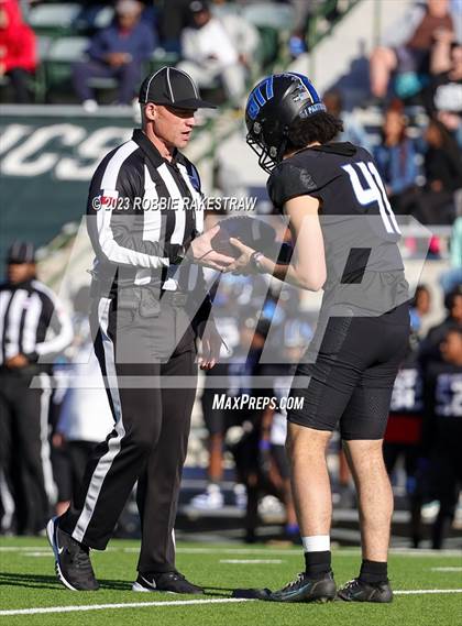 Thumbnail 1 in North Crowley vs. Duncanville (UIL 6A D1 Semifinal) photogallery.