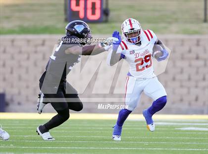 Thumbnail 3 in North Crowley vs. Duncanville (UIL 6A D1 Semifinal) photogallery.