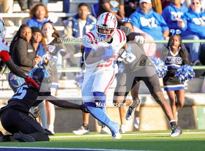 Thumbnail 3 in North Crowley vs. Duncanville (UIL 6A D1 Semifinal) photogallery.
