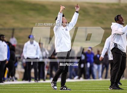 Thumbnail 3 in North Crowley vs. Duncanville (UIL 6A D1 Semifinal) photogallery.