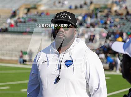 Thumbnail 2 in North Crowley vs. Duncanville (UIL 6A D1 Semifinal) photogallery.