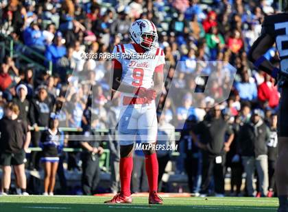 Thumbnail 2 in North Crowley vs. Duncanville (UIL 6A D1 Semifinal) photogallery.
