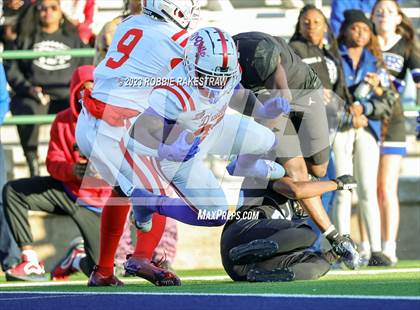Thumbnail 2 in North Crowley vs. Duncanville (UIL 6A D1 Semifinal) photogallery.