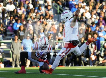 Thumbnail 3 in North Crowley vs. Duncanville (UIL 6A D1 Semifinal) photogallery.