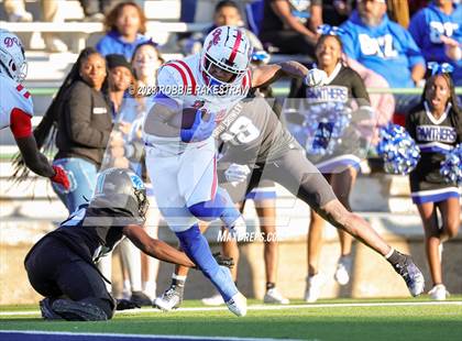 Thumbnail 2 in North Crowley vs. Duncanville (UIL 6A D1 Semifinal) photogallery.