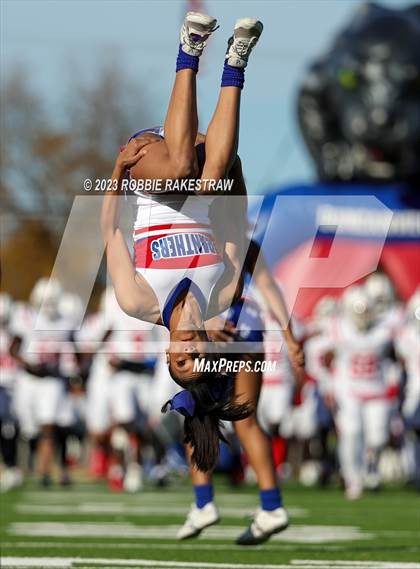 Thumbnail 1 in North Crowley vs. Duncanville (UIL 6A D1 Semifinal) photogallery.