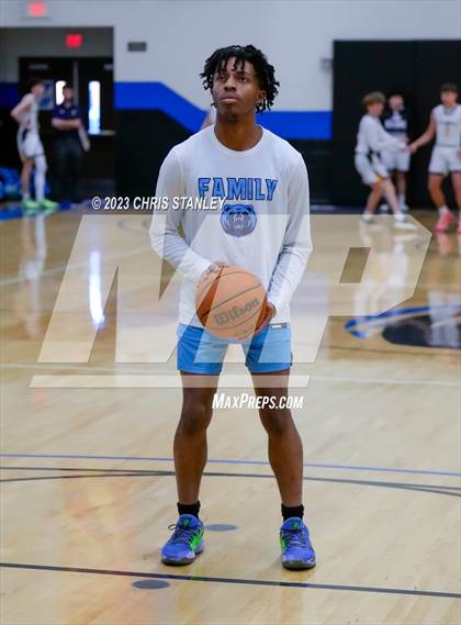 Thumbnail 2 in Cambridge vs. Glendale Prep Academy (Panther Hoops Classic) photogallery.