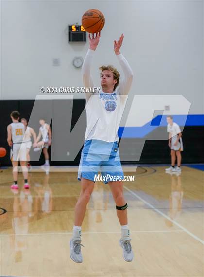 Thumbnail 3 in Cambridge vs. Glendale Prep Academy (Panther Hoops Classic) photogallery.