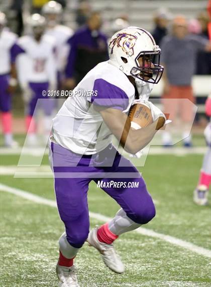 Thumbnail 1 in Lake Braddock @ Woodson photogallery.
