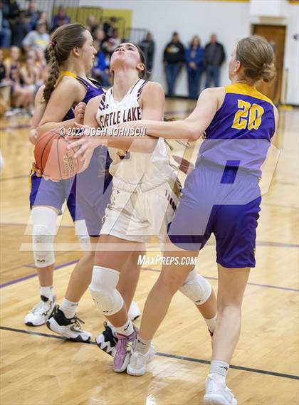 Thumbnail 1 in Clayton vs Turtle Lake (Clayton Holiday Tournament) photogallery.