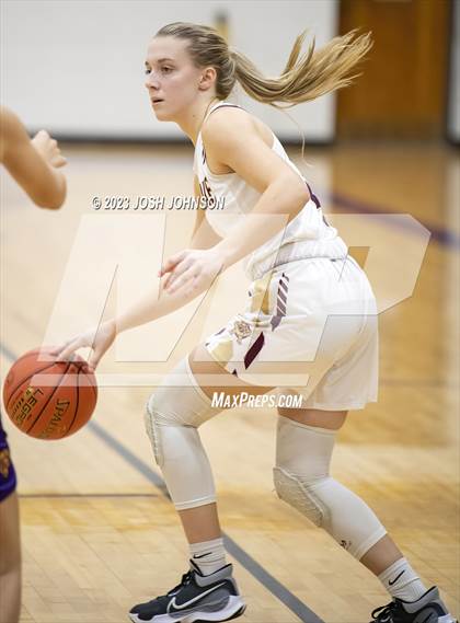 Thumbnail 3 in Clayton vs Turtle Lake (Clayton Holiday Tournament) photogallery.