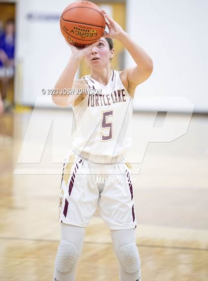 Thumbnail 2 in Clayton vs Turtle Lake (Clayton Holiday Tournament) photogallery.