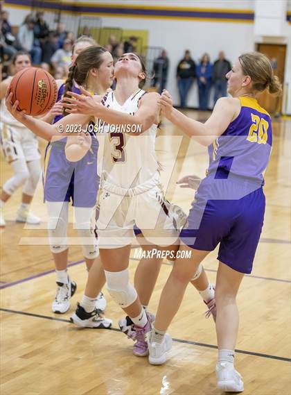 Thumbnail 2 in Clayton vs Turtle Lake (Clayton Holiday Tournament) photogallery.