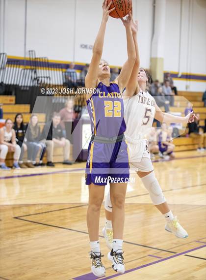 Thumbnail 2 in Clayton vs Turtle Lake (Clayton Holiday Tournament) photogallery.