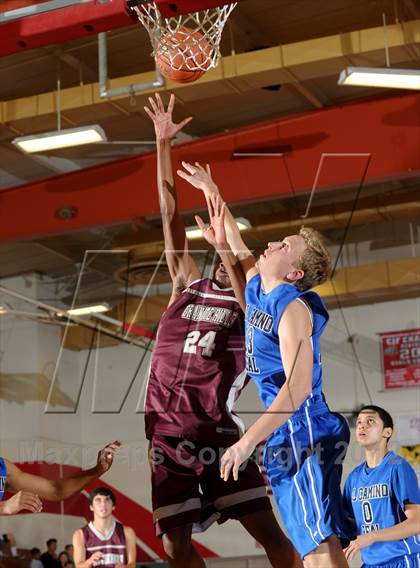 Thumbnail 3 in El Camino Real vs. Granite Hills (Rose City Roundball Classic) photogallery.