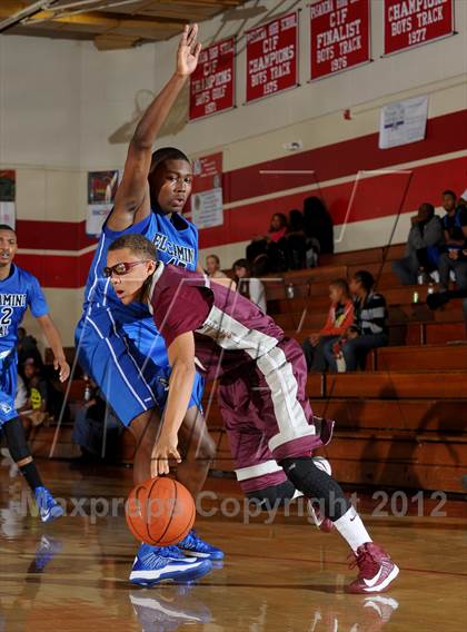 Thumbnail 1 in El Camino Real vs. Granite Hills (Rose City Roundball Classic) photogallery.