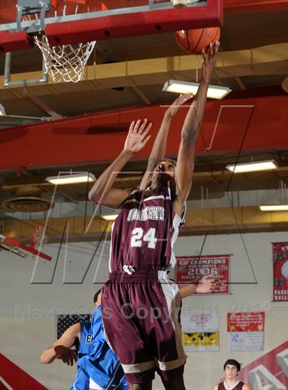 Thumbnail 2 in El Camino Real vs. Granite Hills (Rose City Roundball Classic) photogallery.
