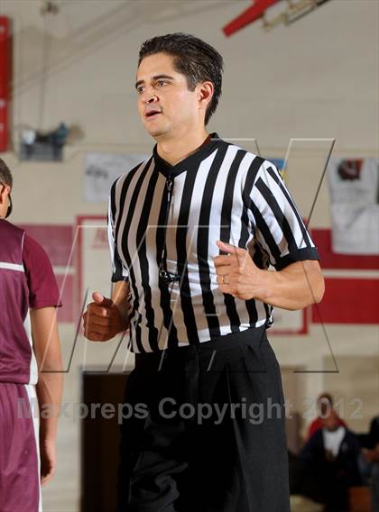 Thumbnail 2 in El Camino Real vs. Granite Hills (Rose City Roundball Classic) photogallery.