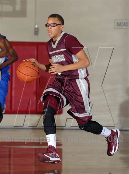 Thumbnail 3 in El Camino Real vs. Granite Hills (Rose City Roundball Classic) photogallery.
