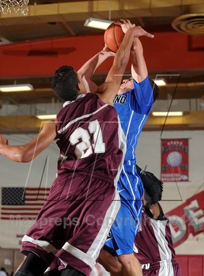 Thumbnail 1 in El Camino Real vs. Granite Hills (Rose City Roundball Classic) photogallery.