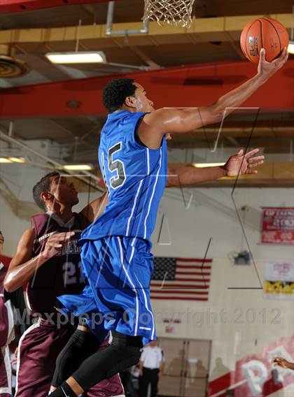 Thumbnail 2 in El Camino Real vs. Granite Hills (Rose City Roundball Classic) photogallery.