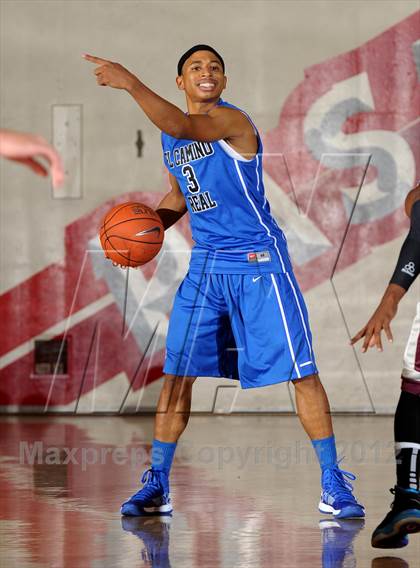 Thumbnail 3 in El Camino Real vs. Granite Hills (Rose City Roundball Classic) photogallery.