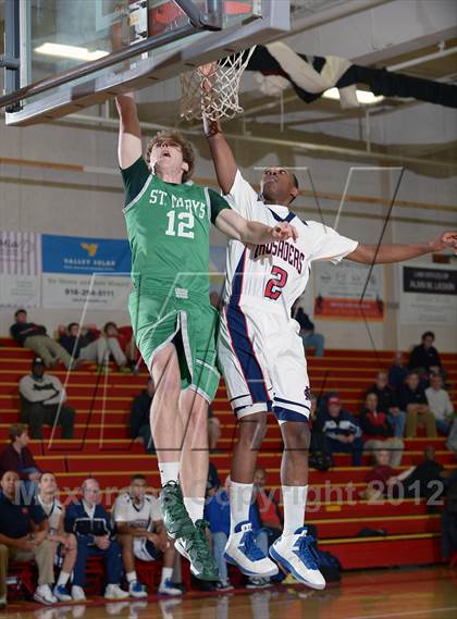 Thumbnail 1 in St. Mary's @ Modesto Christian (Father Barry Christmas Classic) photogallery.