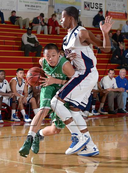 Thumbnail 1 in St. Mary's @ Modesto Christian (Father Barry Christmas Classic) photogallery.