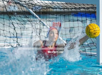 Thumbnail 2 in Mater Dei vs. Orange Lutheran photogallery.