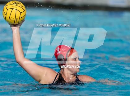 Thumbnail 1 in Mater Dei vs. Orange Lutheran photogallery.