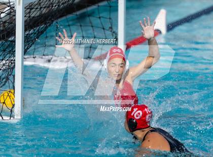 Thumbnail 1 in Mater Dei vs. Orange Lutheran photogallery.