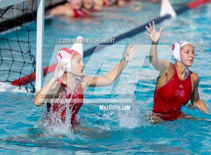 Thumbnail 2 in Mater Dei vs. Orange Lutheran photogallery.