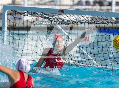 Thumbnail 2 in Mater Dei vs. Orange Lutheran photogallery.