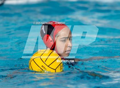 Thumbnail 1 in Mater Dei vs. Orange Lutheran photogallery.