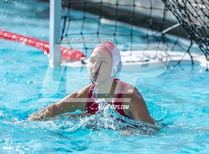 Thumbnail 2 in Mater Dei vs. Orange Lutheran photogallery.