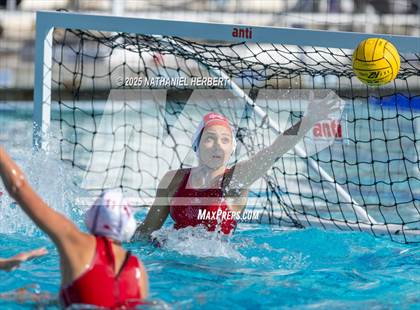 Thumbnail 1 in Mater Dei vs. Orange Lutheran photogallery.