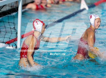Thumbnail 2 in Mater Dei vs. Orange Lutheran photogallery.