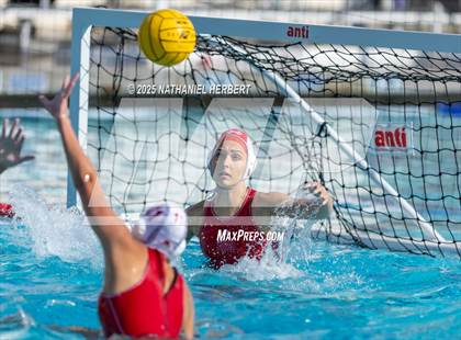 Thumbnail 2 in Mater Dei vs. Orange Lutheran photogallery.
