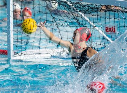 Thumbnail 1 in Mater Dei vs. Orange Lutheran photogallery.