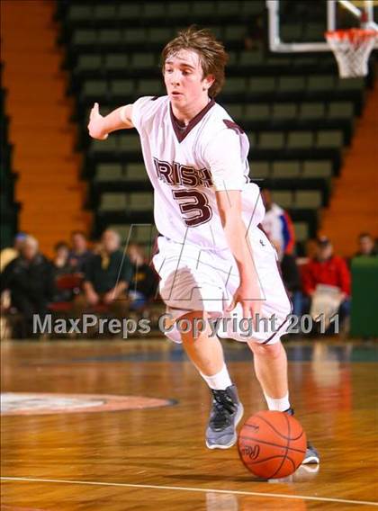 Thumbnail 2 in Aquinas vs. Jamesville-DeWitt (NYSPHSAA Class A Semifinal) photogallery.