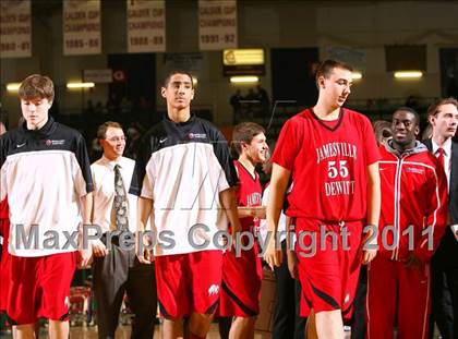 Thumbnail 1 in Aquinas vs. Jamesville-DeWitt (NYSPHSAA Class A Semifinal) photogallery.