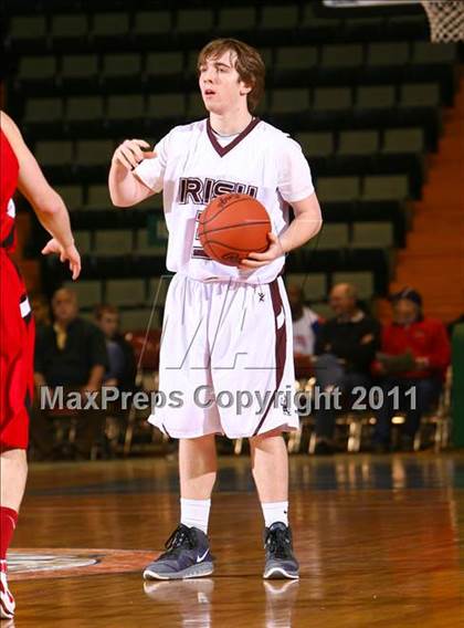 Thumbnail 2 in Aquinas vs. Jamesville-DeWitt (NYSPHSAA Class A Semifinal) photogallery.