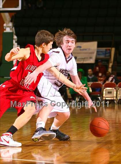 Thumbnail 3 in Aquinas vs. Jamesville-DeWitt (NYSPHSAA Class A Semifinal) photogallery.