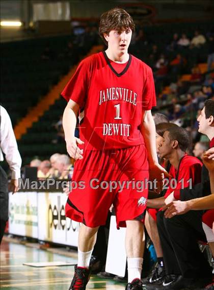 Thumbnail 3 in Aquinas vs. Jamesville-DeWitt (NYSPHSAA Class A Semifinal) photogallery.