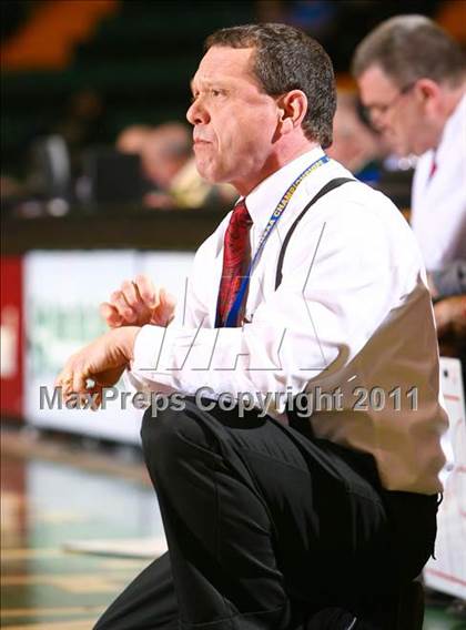 Thumbnail 3 in Aquinas vs. Jamesville-DeWitt (NYSPHSAA Class A Semifinal) photogallery.
