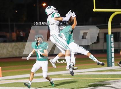 Thumbnail 2 in South @ Schurr photogallery.
